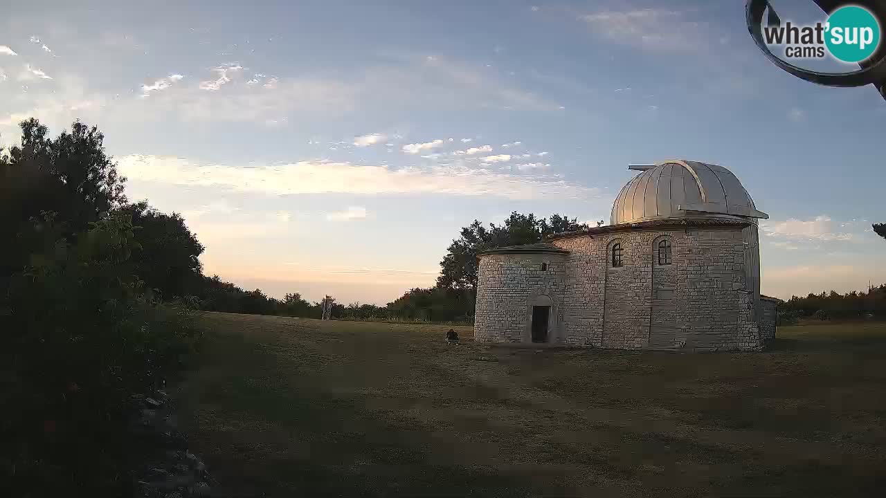 Višnjan Observatory Webcam: Gaze into the Cosmos from Istria, Croatia