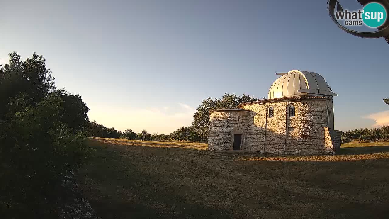 Višnjan Observatory Webcam: Gaze into the Cosmos from Istria, Croatia