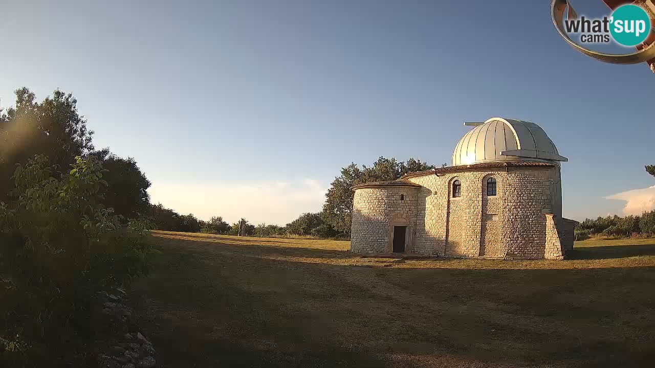 Višnjanska observatorijska spletna kamera: Opazujte vesolje iz Istre, Hrvaška