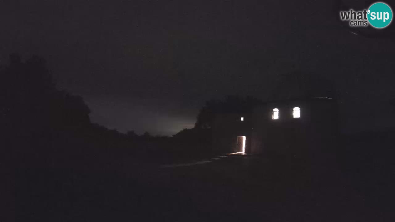 Višnjan Observatory Webcam: Gaze into the Cosmos from Istria, Croatia