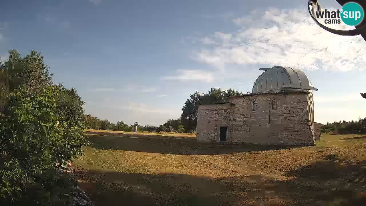 Višnjan Observatory Webcam: Gaze into the Cosmos from Istria, Croatia