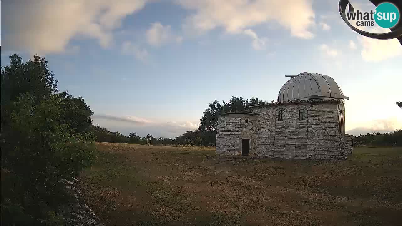Višnjan Observatory Webcam: Gaze into the Cosmos from Istria, Croatia