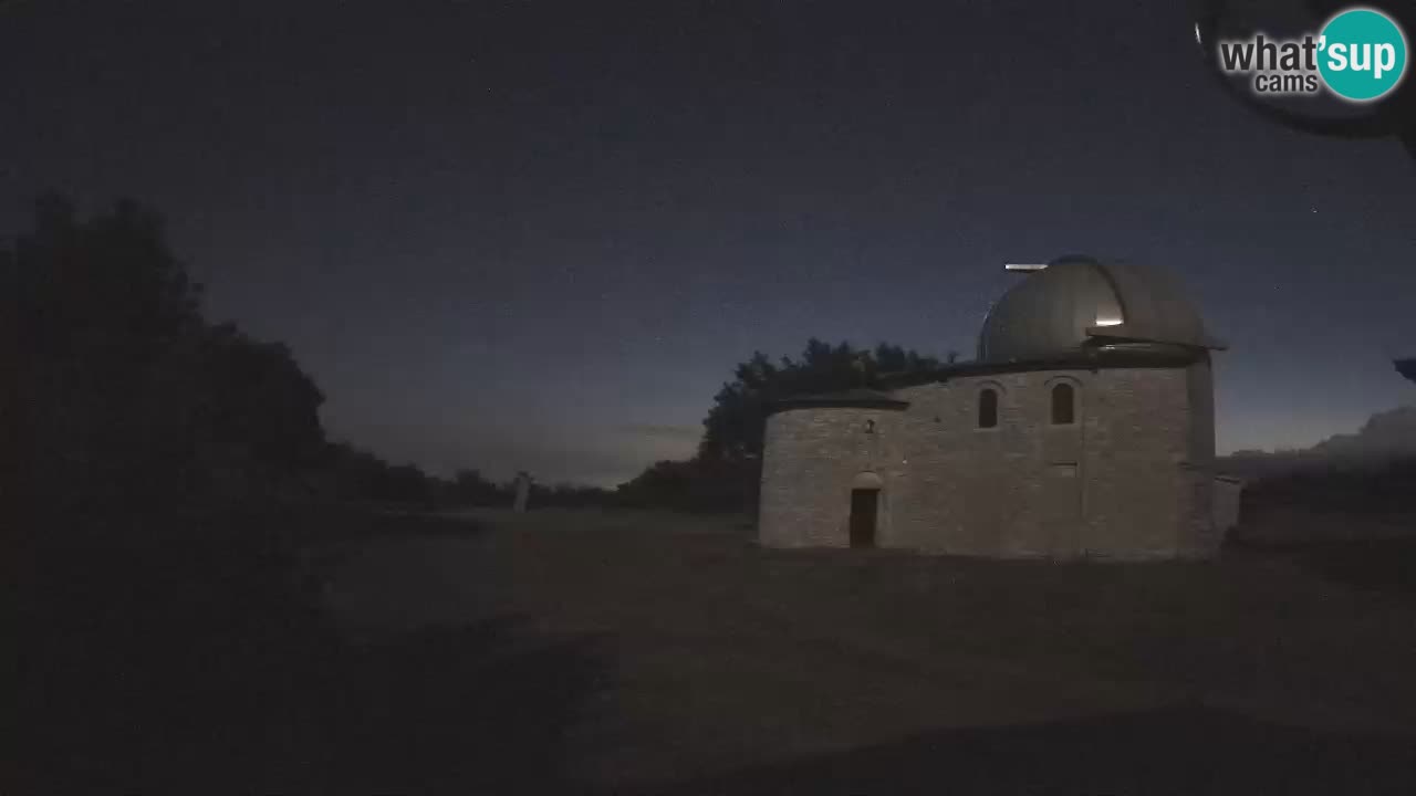 Višnjanska observatorijska spletna kamera: Opazujte vesolje iz Istre, Hrvaška