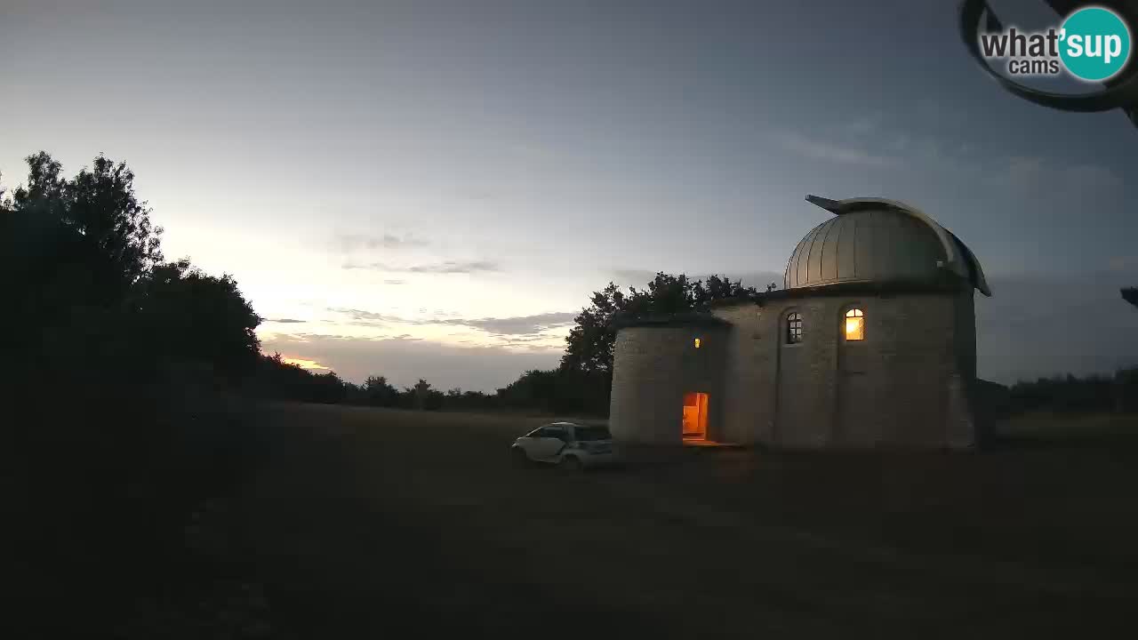 Višnjan Observatory Webcam: Gaze into the Cosmos from Istria, Croatia