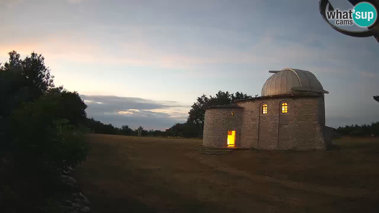 Webcam de l’Observatoire de Višnjan: Plongez dans le cosmos depuis l’Istrie, Croatie