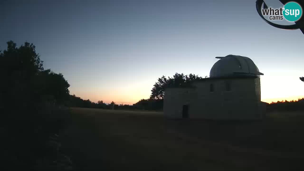 Višnjan Observatory Webcam: Gaze into the Cosmos from Istria, Croatia
