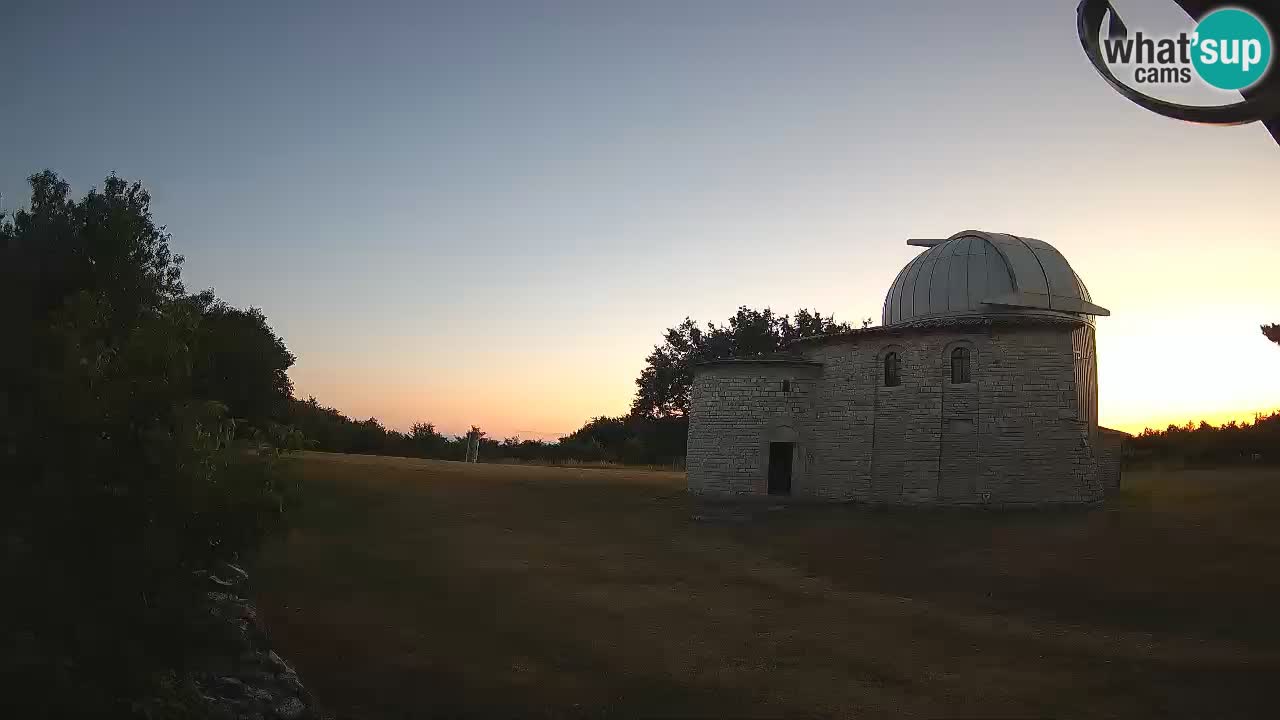 Višnjan Observatory Webcam: Gaze into the Cosmos from Istria, Croatia