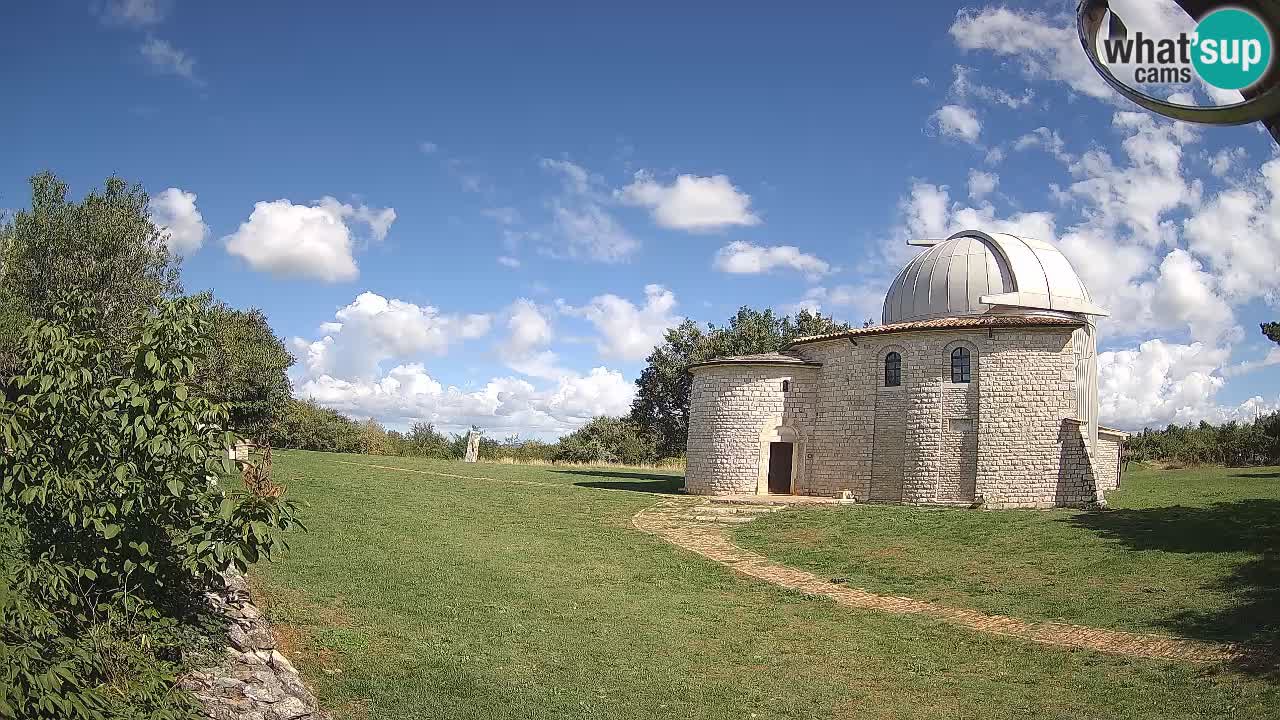 Višnjan Observatory Webcam: Gaze into the Cosmos from Istria, Croatia