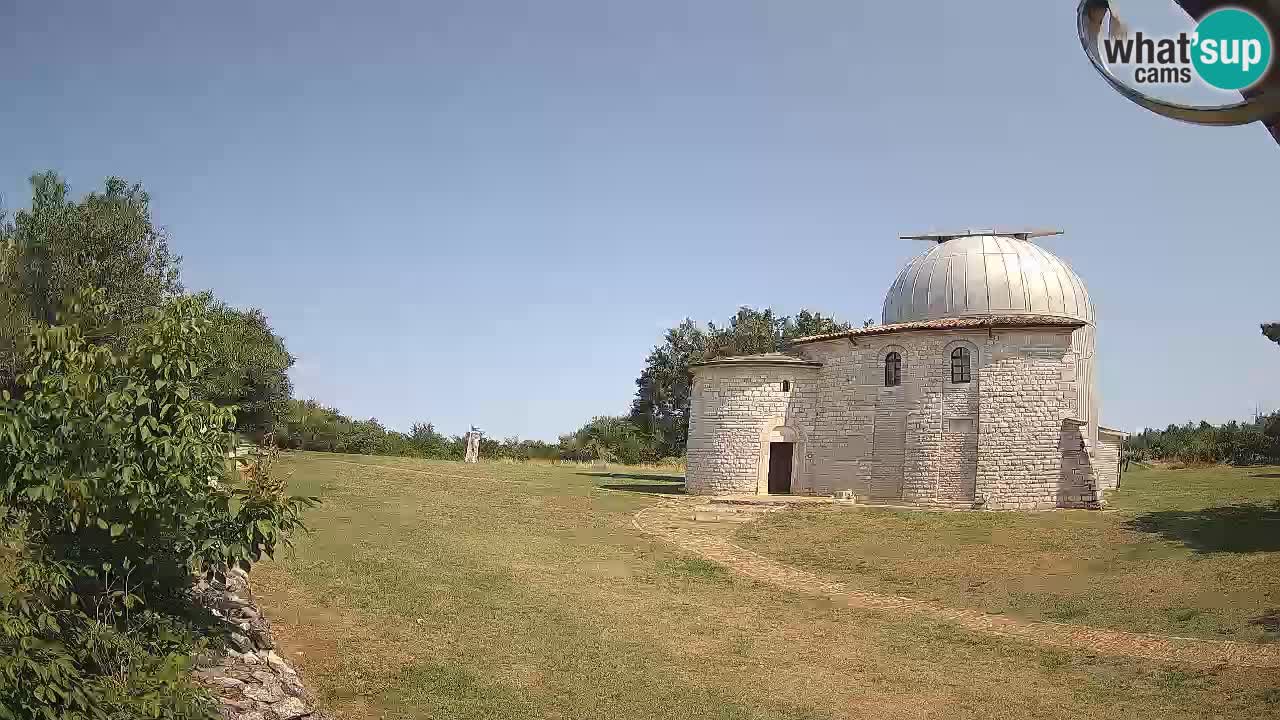 Višnjan Observatory Webcam: Gaze into the Cosmos from Istria, Croatia