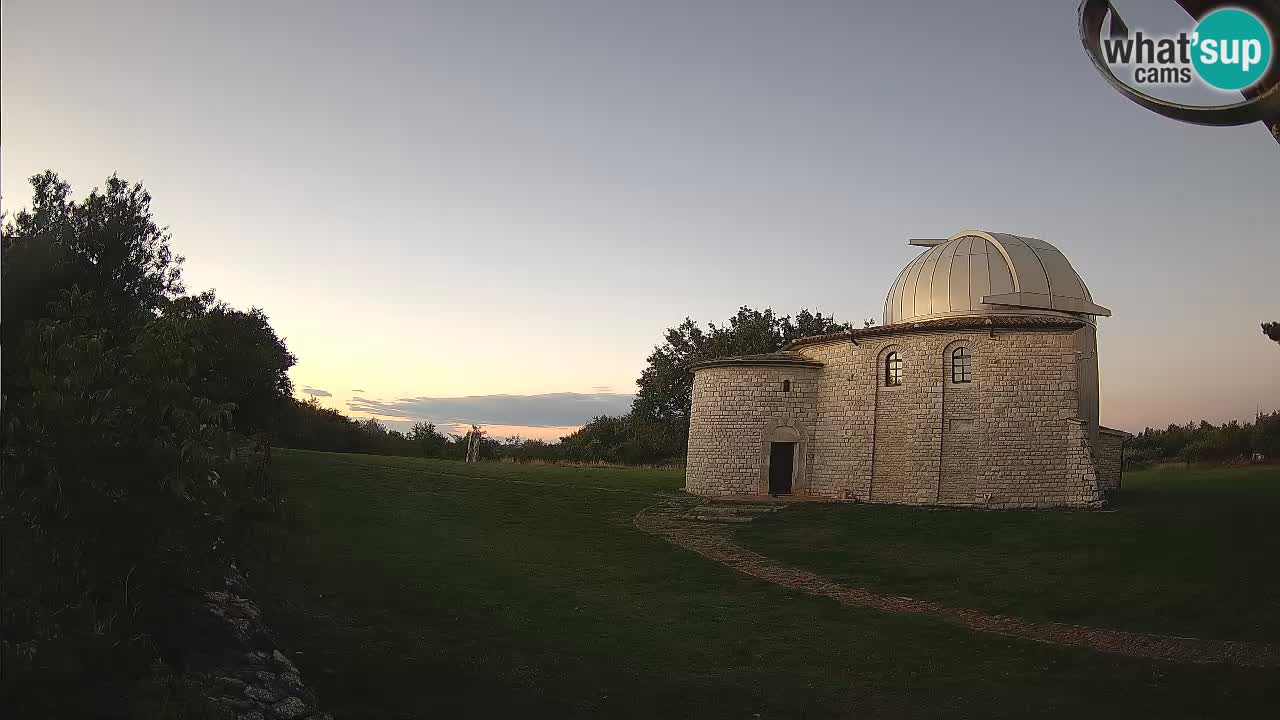 Višnjan Observatory Webcam: Gaze into the Cosmos from Istria, Croatia
