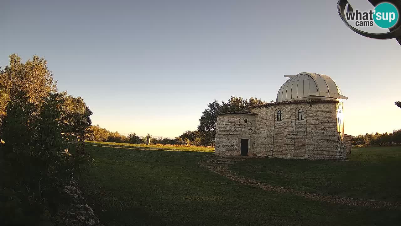 Višnjan Observatory Webcam: Gaze into the Cosmos from Istria, Croatia