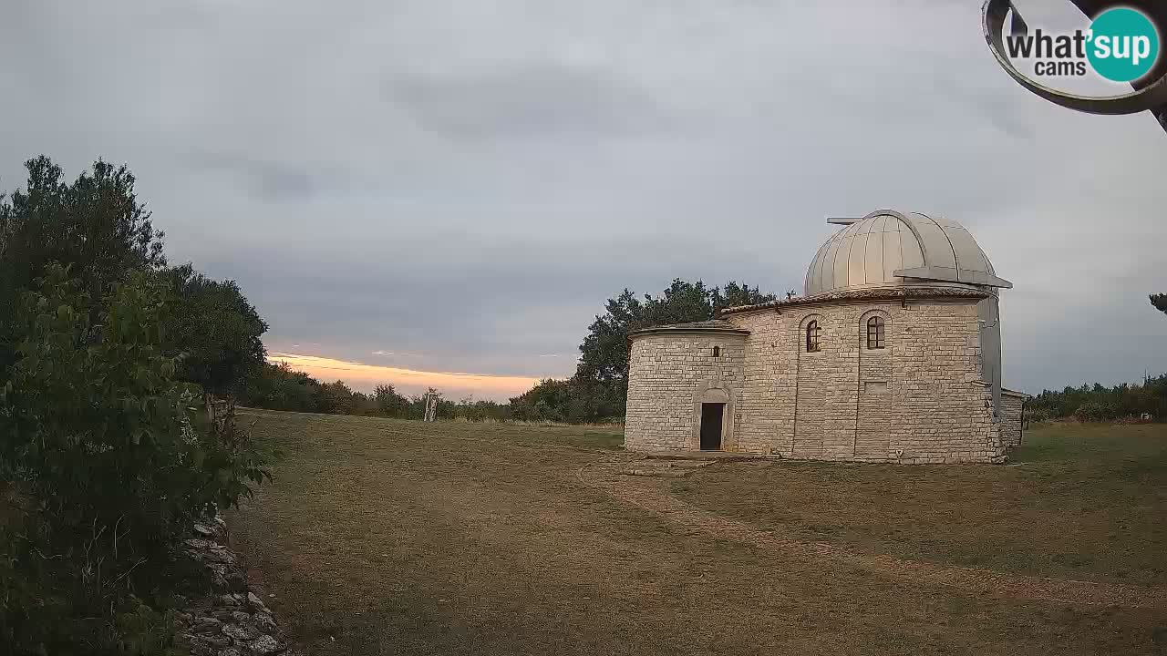 Višnjanska observatorijska spletna kamera: Opazujte vesolje iz Istre, Hrvaška