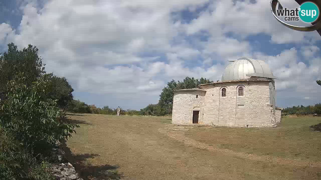 Višnjan Observatory Webcam: Gaze into the Cosmos from Istria, Croatia