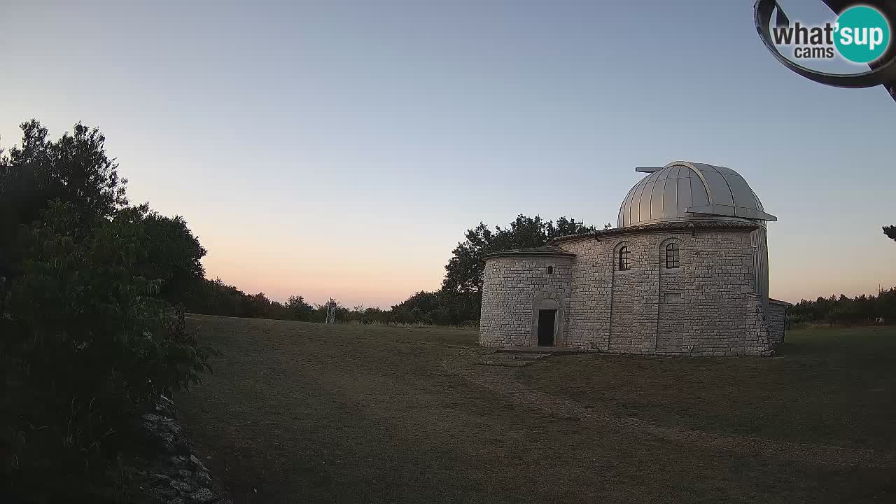 Višnjanska observatorijska spletna kamera: Opazujte vesolje iz Istre, Hrvaška