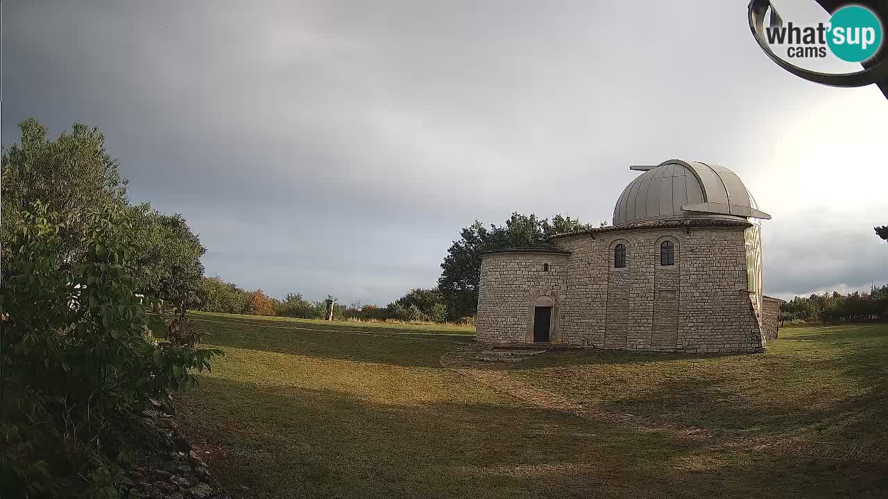Višnjan Observatory Webcam: Gaze into the Cosmos from Istria, Croatia