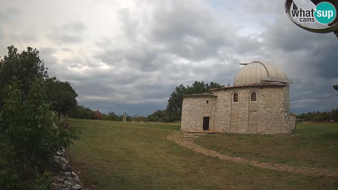 Webcam de l’Observatoire de Višnjan: Plongez dans le cosmos depuis l’Istrie, Croatie