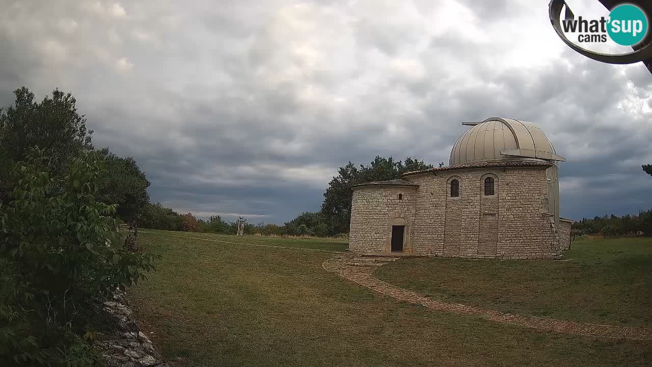 Višnjan Observatory Webcam: Gaze into the Cosmos from Istria, Croatia
