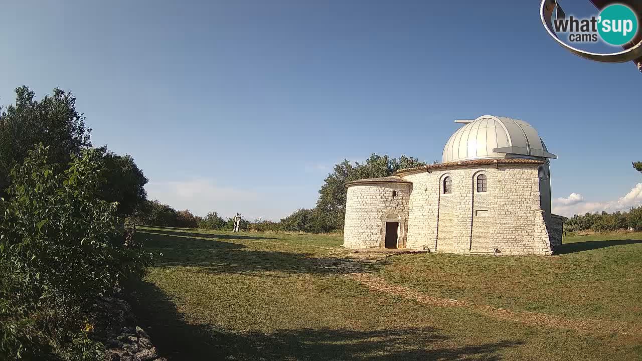 Višnjan Observatory Webcam: Gaze into the Cosmos from Istria, Croatia