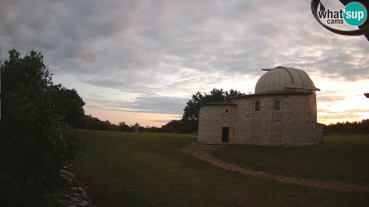 Višnjanska observatorijska spletna kamera: Opazujte vesolje iz Istre, Hrvaška
