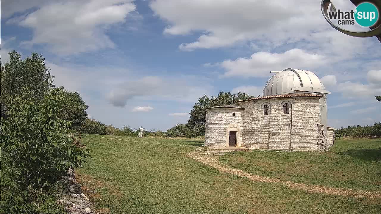 Webcam de l’Observatoire de Višnjan: Plongez dans le cosmos depuis l’Istrie, Croatie