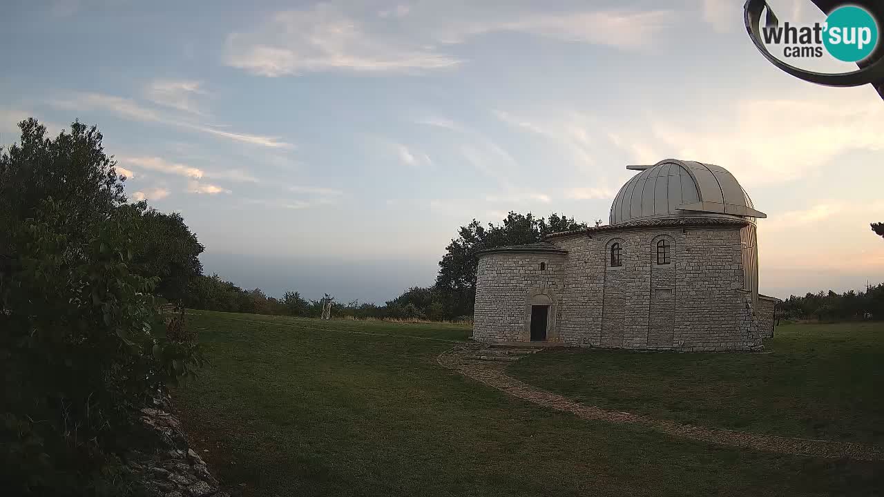 Višnjan Observatory Webcam: Gaze into the Cosmos from Istria, Croatia