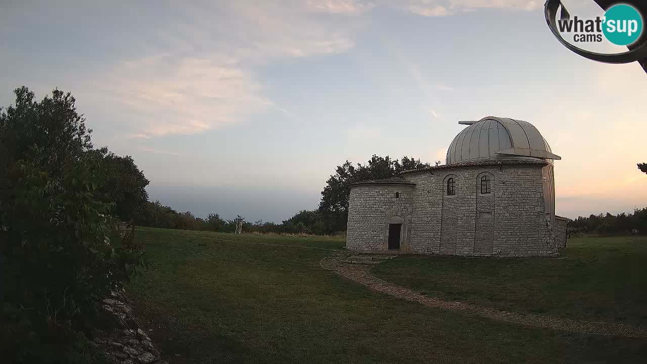 Višnjan Observatory Webcam: Gaze into the Cosmos from Istria, Croatia