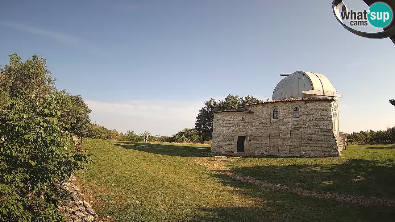 Višnjan Observatory Webcam: Gaze into the Cosmos from Istria, Croatia