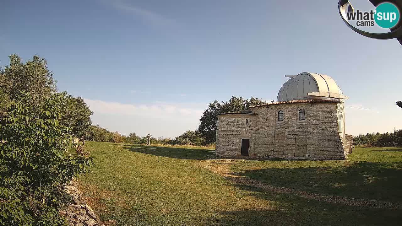 Višnjan Observatory Webcam: Gaze into the Cosmos from Istria, Croatia