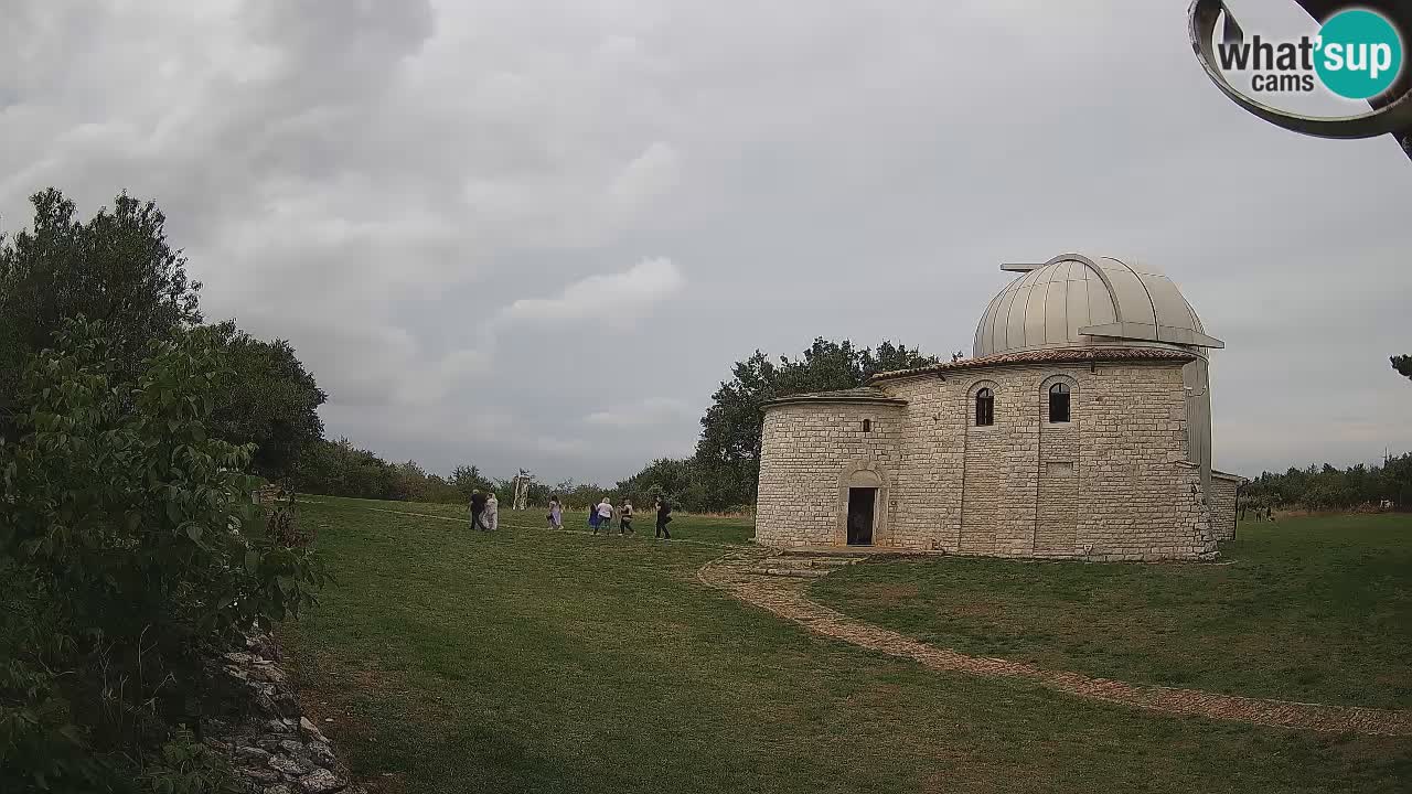 Webcam de l’Observatoire de Višnjan: Plongez dans le cosmos depuis l’Istrie, Croatie