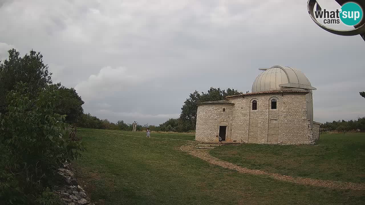 Višnjanska observatorijska spletna kamera: Opazujte vesolje iz Istre, Hrvaška