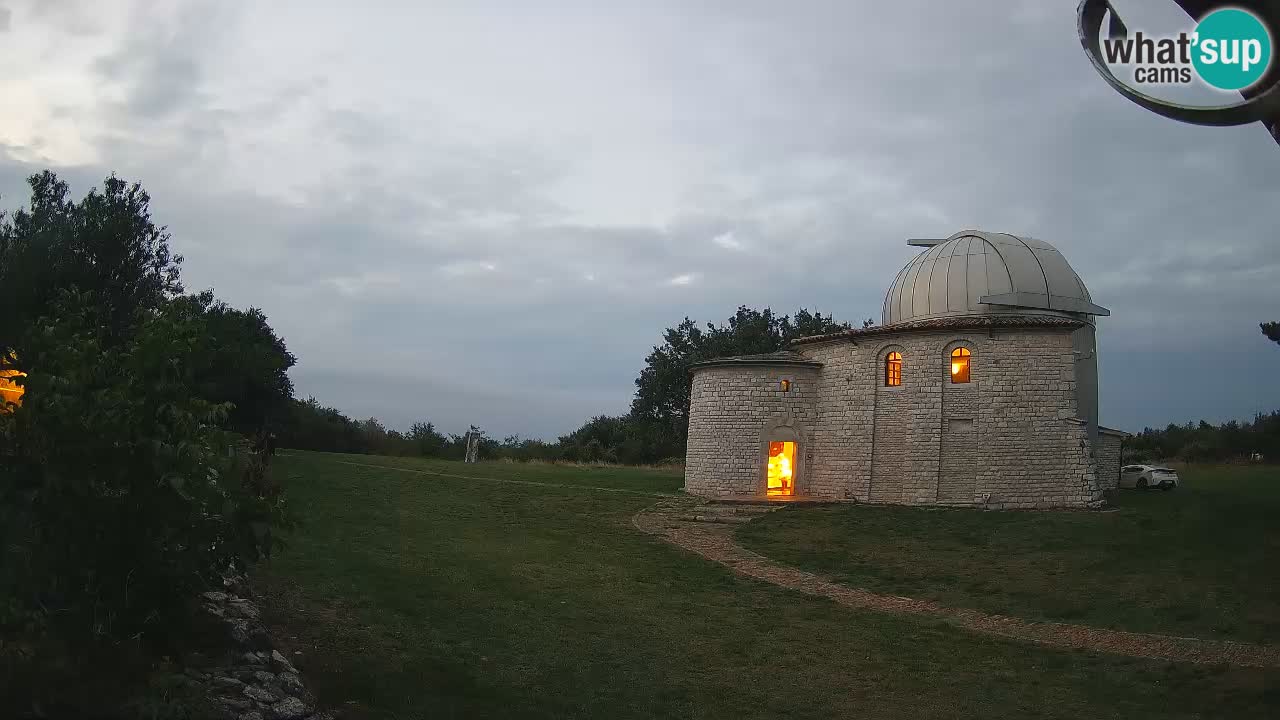 Višnjan Observatory Webcam: Gaze into the Cosmos from Istria, Croatia