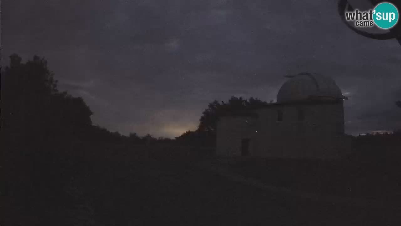 Webcam de l’Observatoire de Višnjan: Plongez dans le cosmos depuis l’Istrie, Croatie