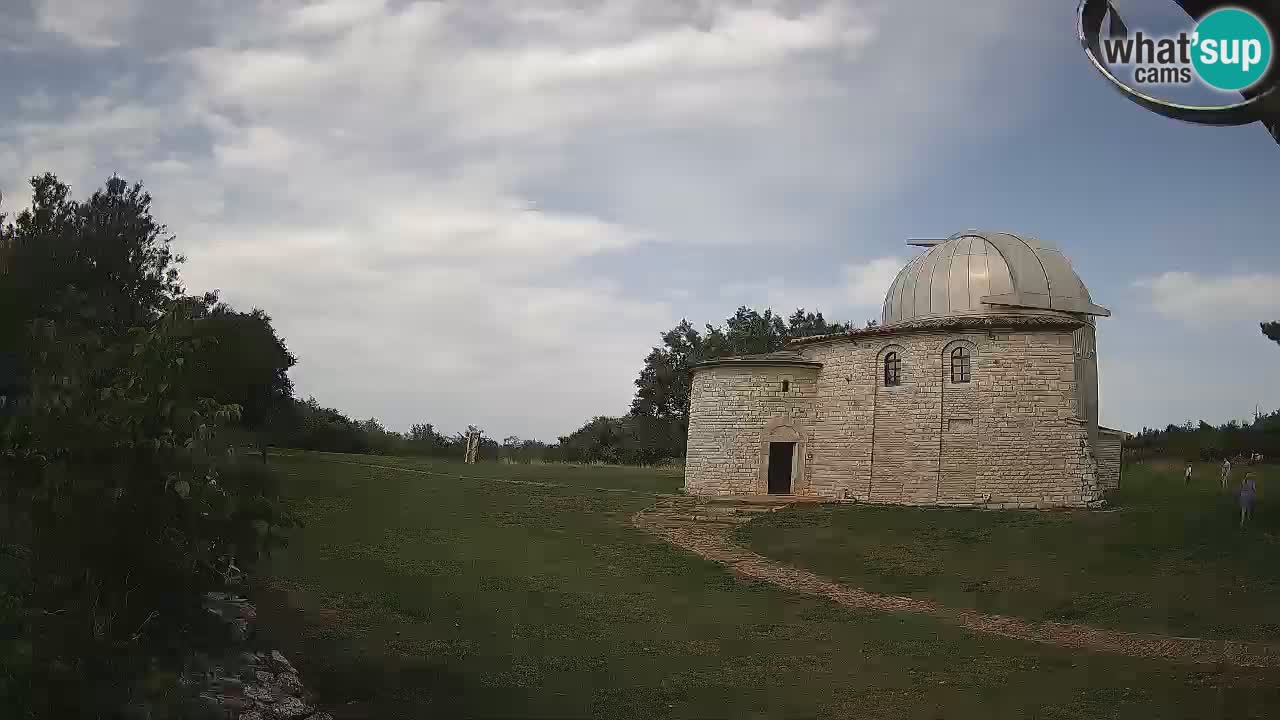 Webcam de l’Observatoire de Višnjan: Plongez dans le cosmos depuis l’Istrie, Croatie