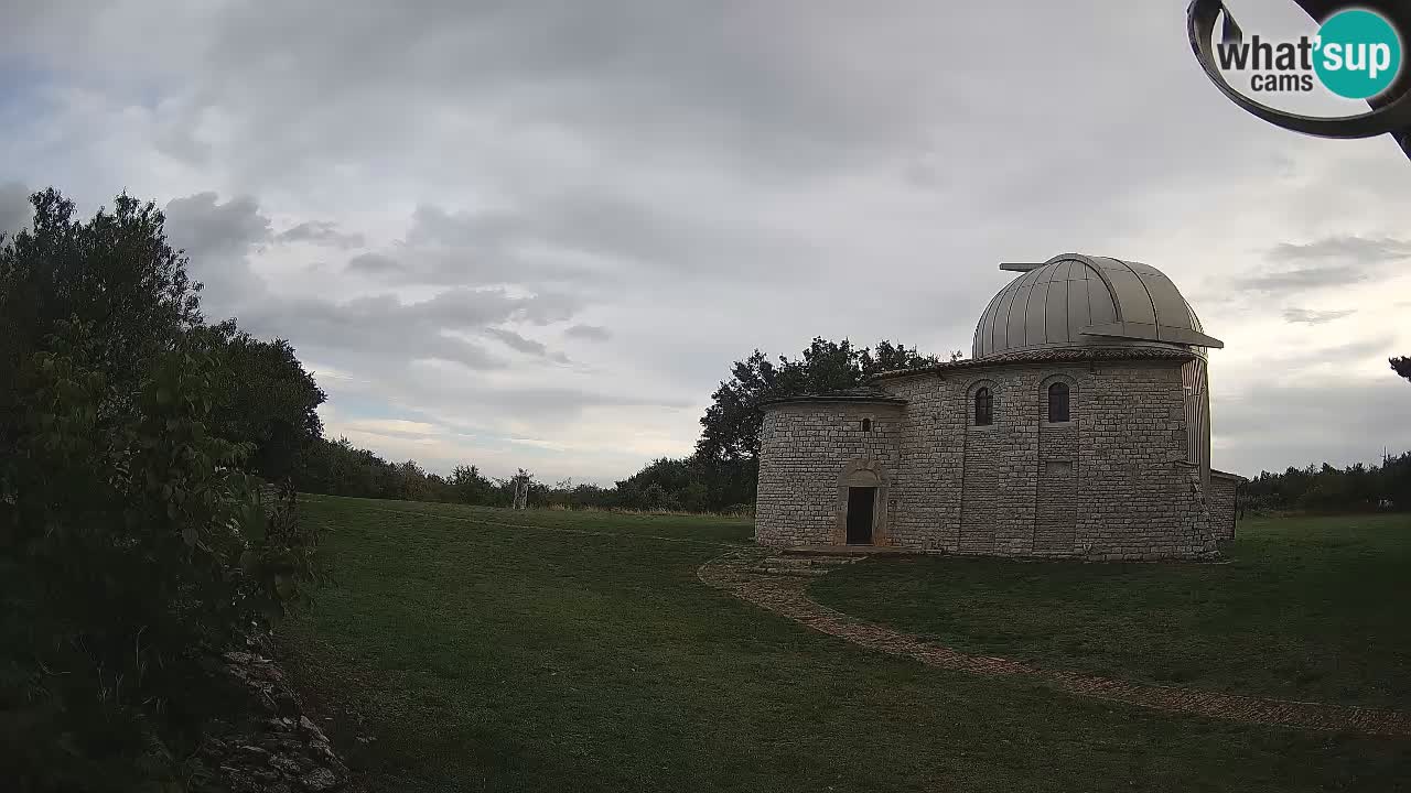 Višnjanska observatorijska spletna kamera: Opazujte vesolje iz Istre, Hrvaška
