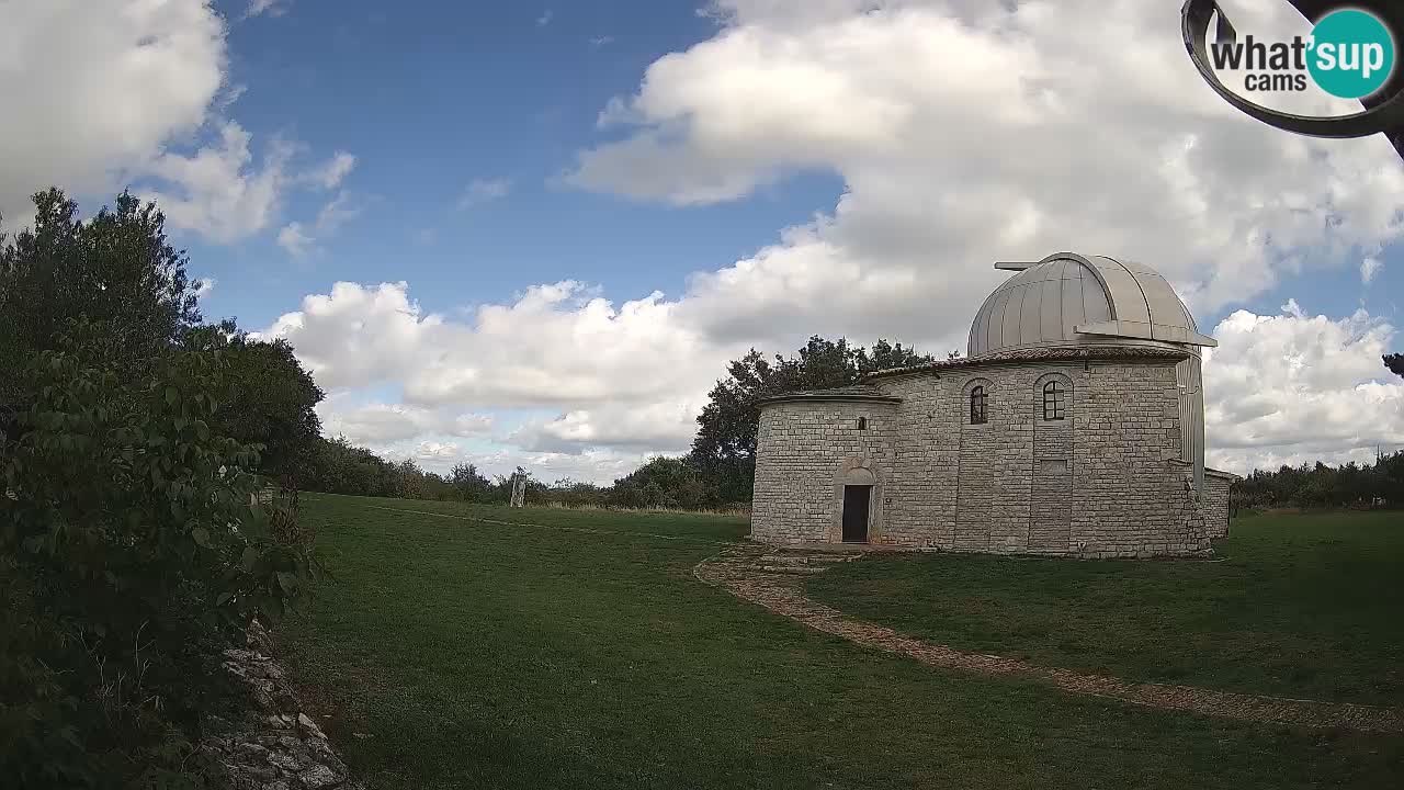 Višnjan Observatory Webcam: Gaze into the Cosmos from Istria, Croatia