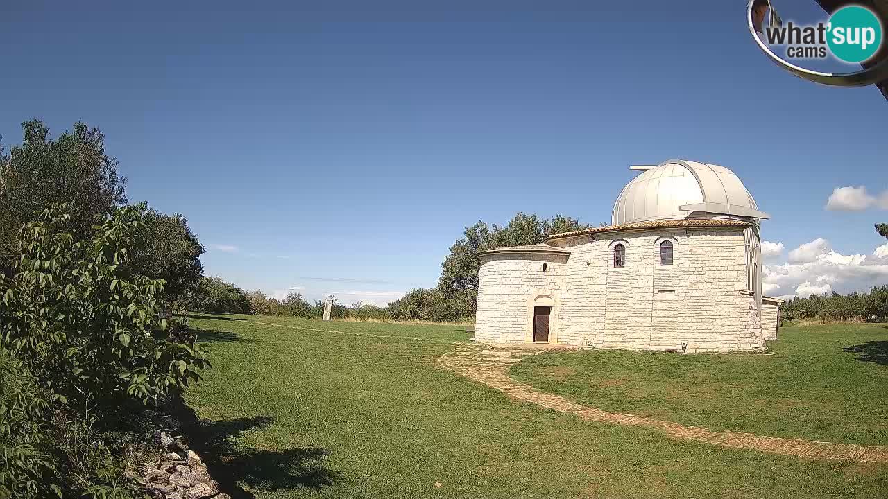 Višnjan Observatory Webcam: Gaze into the Cosmos from Istria, Croatia