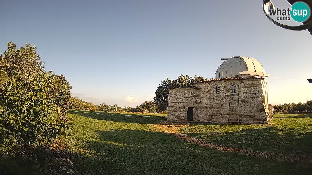 Višnjan Observatory Webcam: Gaze into the Cosmos from Istria, Croatia