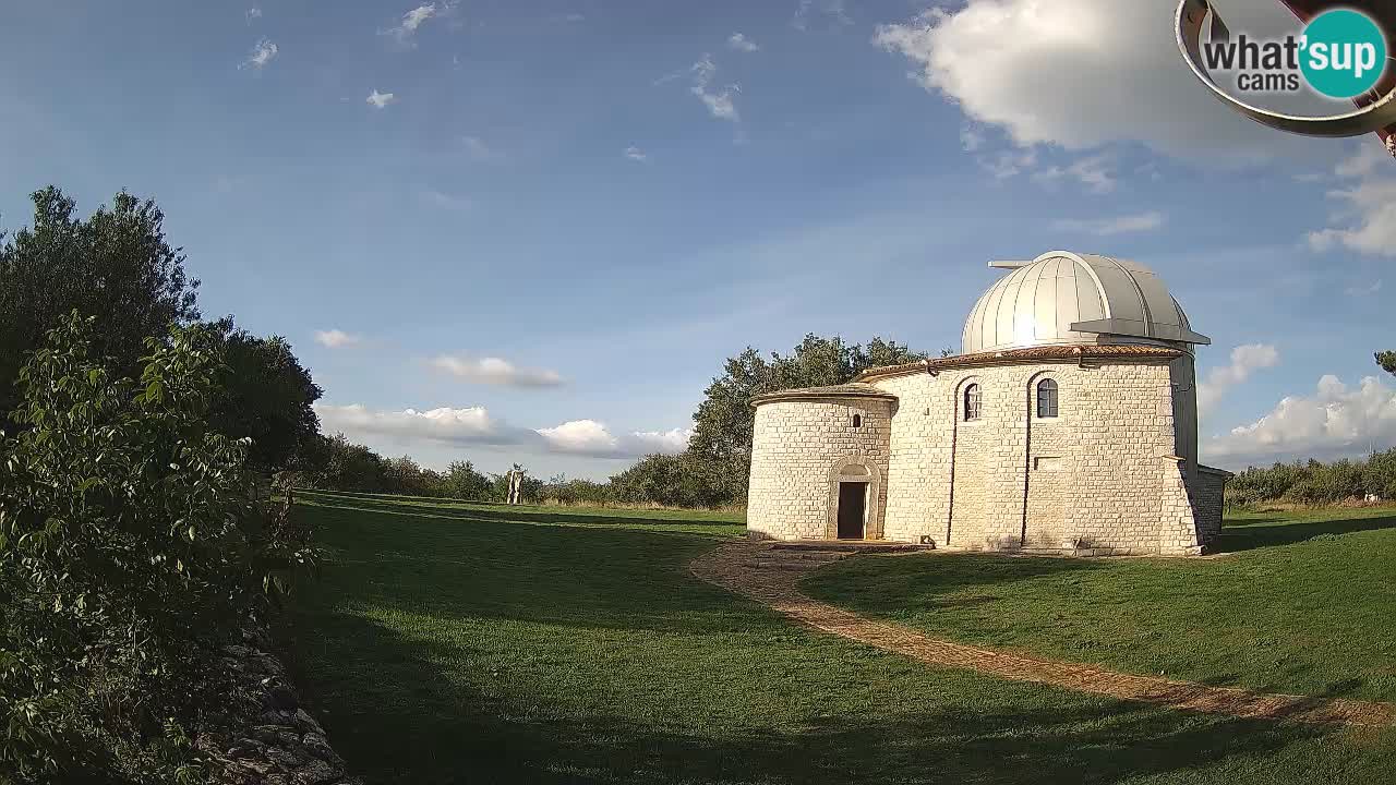 Višnjan Observatory Webcam: Gaze into the Cosmos from Istria, Croatia