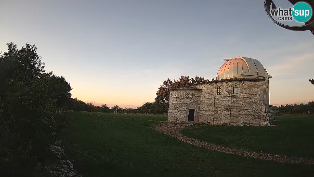 Višnjanska observatorijska spletna kamera: Opazujte vesolje iz Istre, Hrvaška
