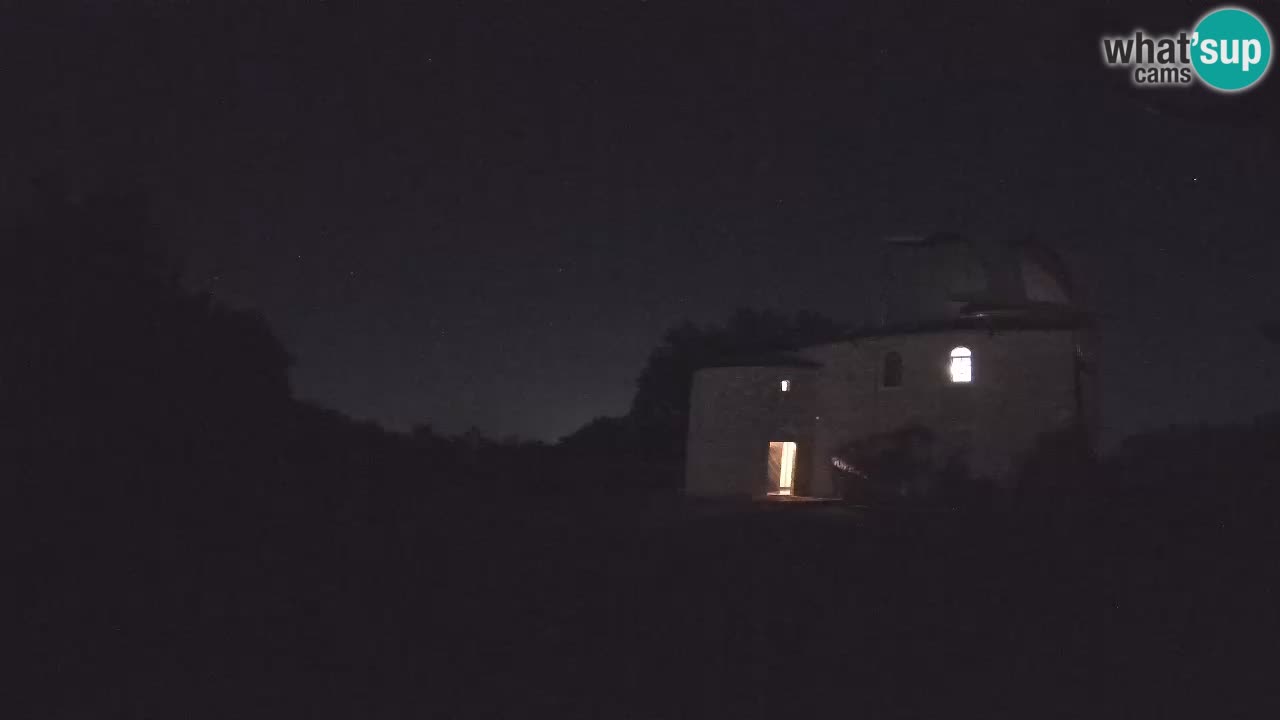 Webcam de l’Observatoire de Višnjan: Plongez dans le cosmos depuis l’Istrie, Croatie
