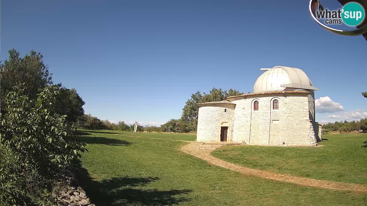 Višnjan Observatory Webcam: Gaze into the Cosmos from Istria, Croatia