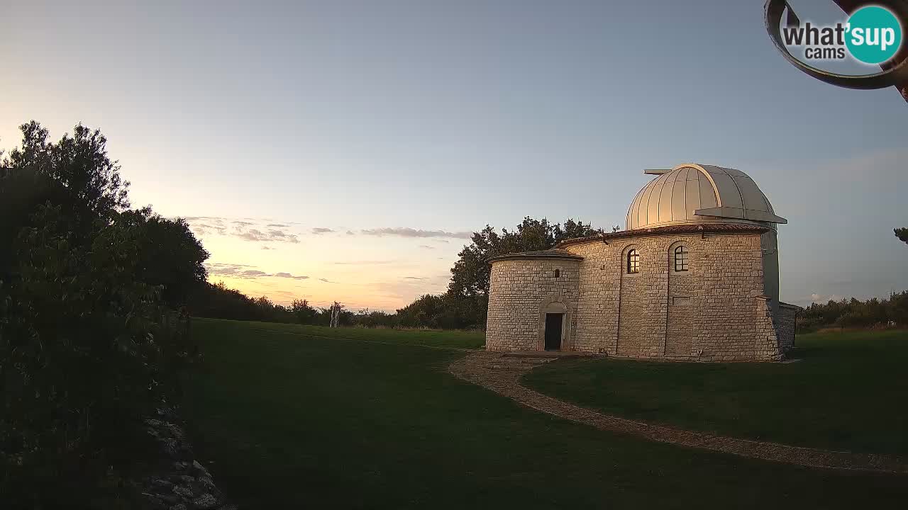 Višnjan Observatory Webcam: Gaze into the Cosmos from Istria, Croatia