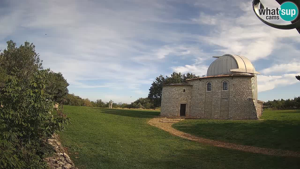 Webcam de l’Observatoire de Višnjan: Plongez dans le cosmos depuis l’Istrie, Croatie