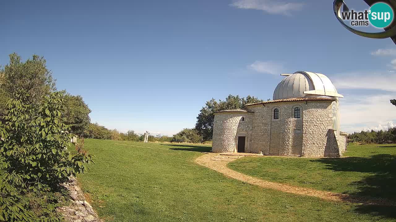 Višnjan Observatory Webcam: Gaze into the Cosmos from Istria, Croatia