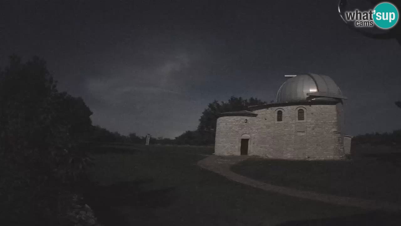 Višnjan Observatory Webcam: Gaze into the Cosmos from Istria, Croatia