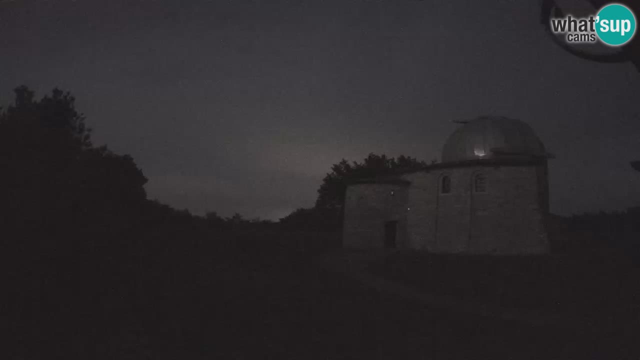 Višnjanska observatorijska spletna kamera: Opazujte vesolje iz Istre, Hrvaška