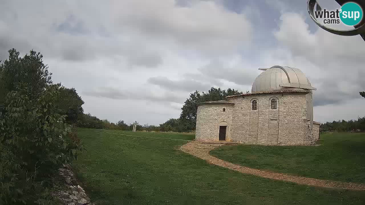 Višnjan Observatory Webcam: Gaze into the Cosmos from Istria, Croatia