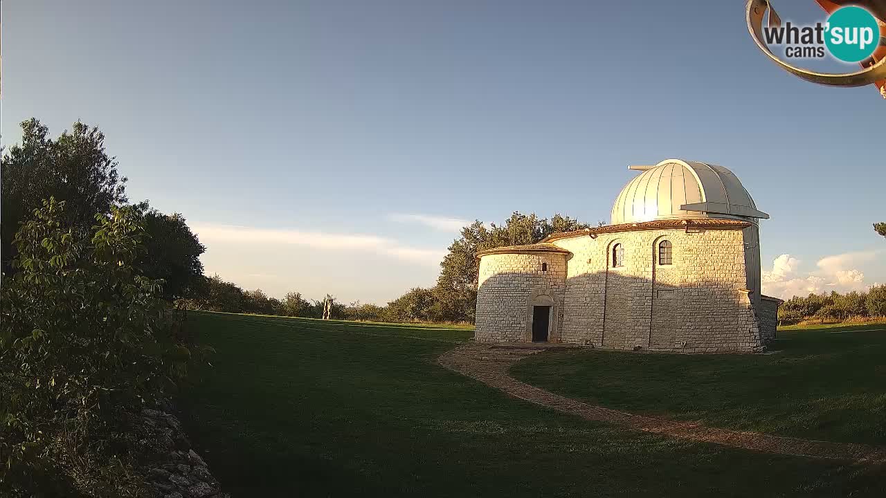 Višnjan Observatory Webcam: Gaze into the Cosmos from Istria, Croatia