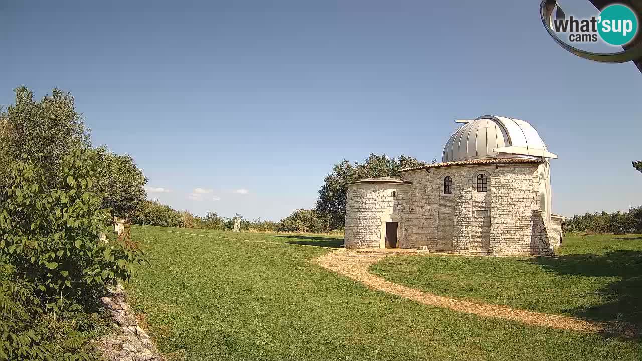 Višnjan Observatory Webcam: Gaze into the Cosmos from Istria, Croatia