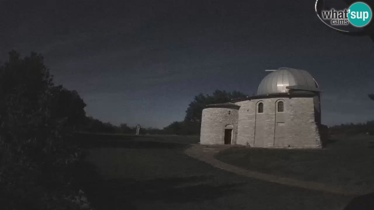 Višnjanska observatorijska spletna kamera: Opazujte vesolje iz Istre, Hrvaška